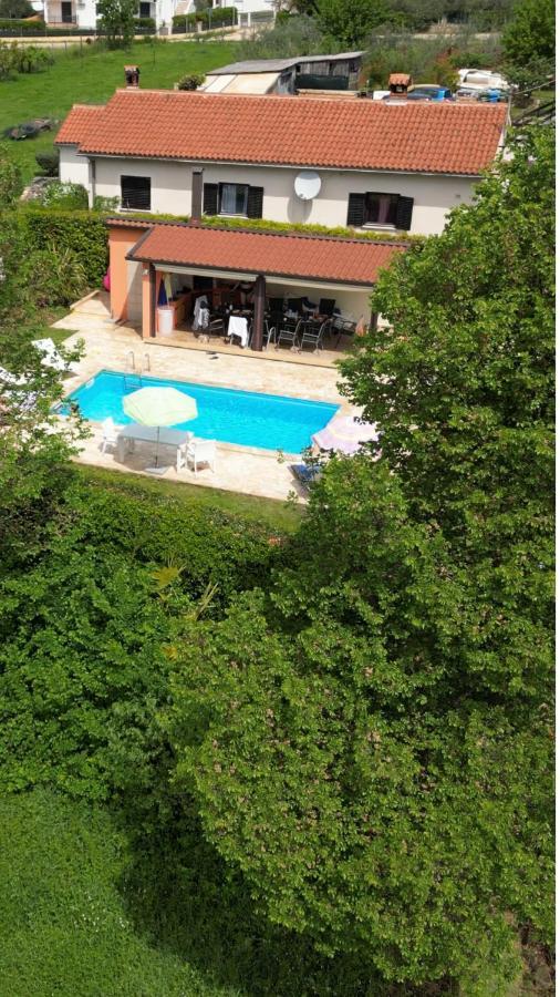 Villa Antonci-18, Pool, 3 Houses, Jacuzzi, Private Territory Antonci  Εξωτερικό φωτογραφία